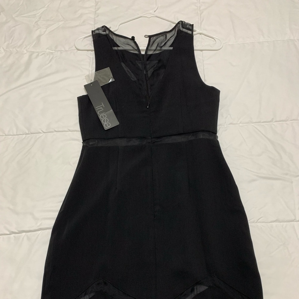 Little black dress size S/4 light weight back zip